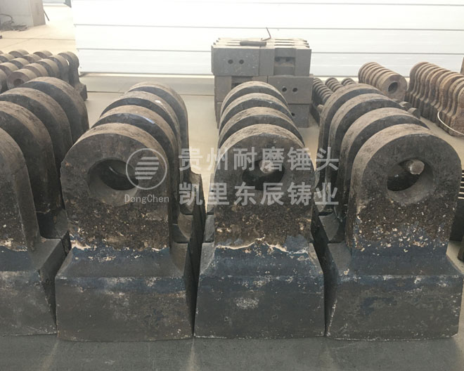 耐磨錘頭是什么材質(zhì)，挑選破碎機(jī)錘頭提壽命降成本的核心武器